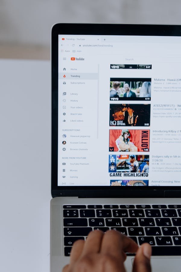 Acheter des vues youtube : les clés pour réussir efficacement